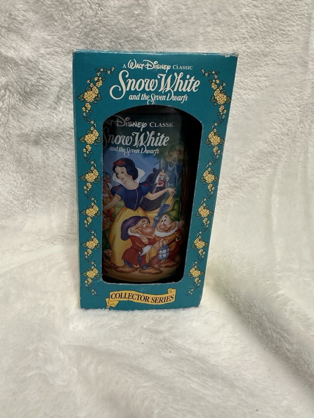 Vintage 1994 Disney Snow White & Seven Dwarfs Cup in box Burger King/Coca Cola